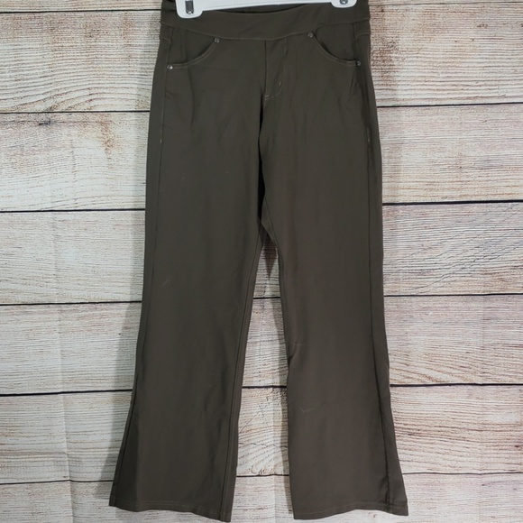 Athleta Pants - Athleta yoga pants